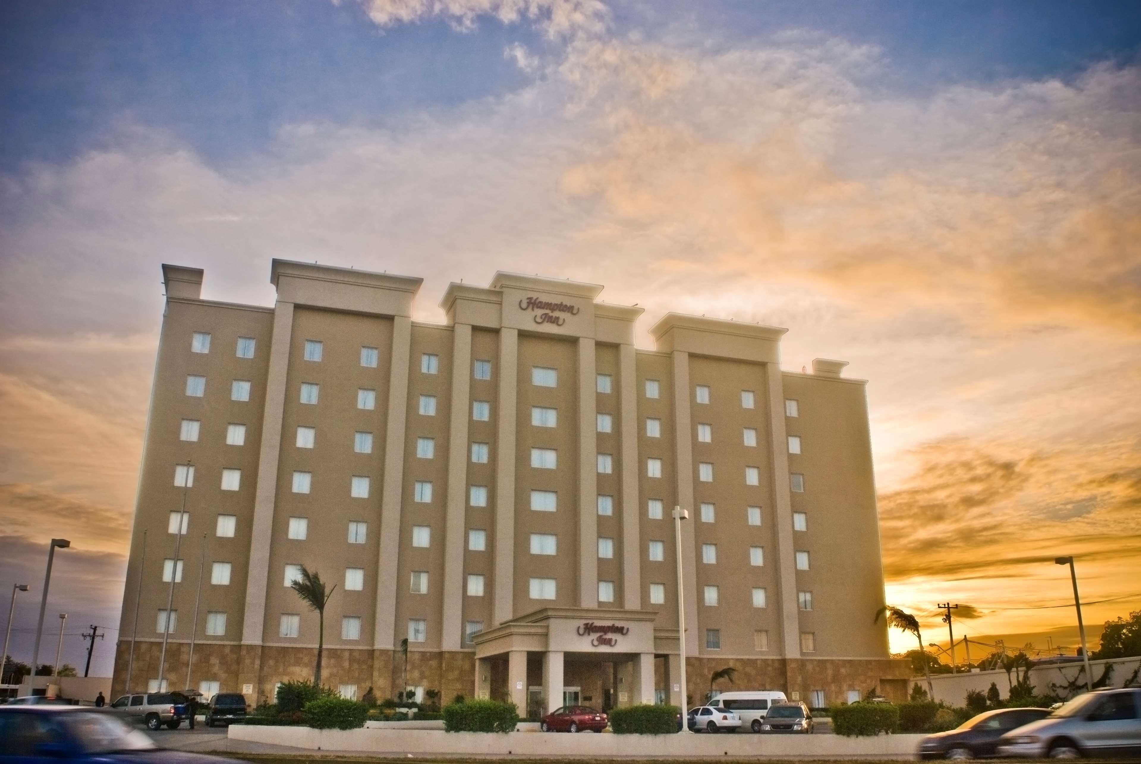 Hampton Inn Tampico Airport Ngoại thất bức ảnh